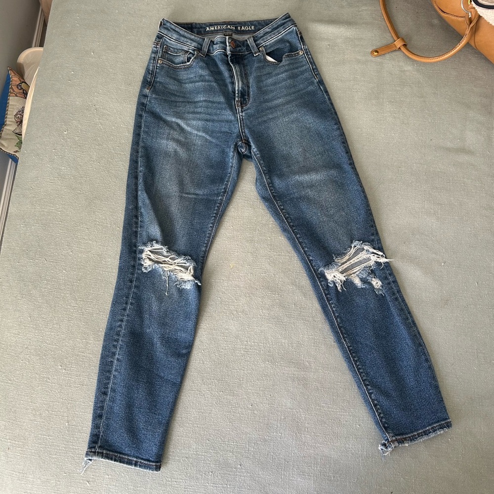 American Eagle Outfitters Stretch Mom Jeans - Picture 3 of 10